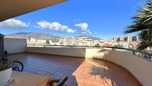Piso de 3 hab. con gran terraza en Camino de Albero, Las Lagunas de Mijas